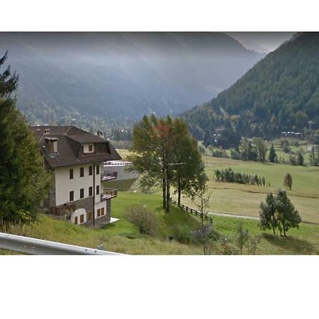 Grande Casa Di Famiglia Διαμέρισμα Temù Εξωτερικό φωτογραφία